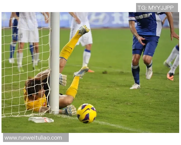 足球球星髌骨软化的原因、症状及预防措施解析